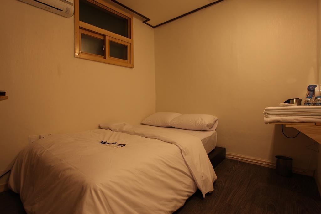 W Mini Hotel Dongdaemoon Сеул Экстерьер фото