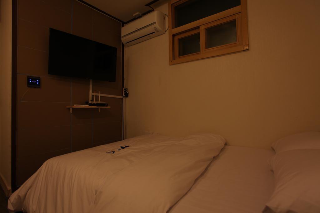 W Mini Hotel Dongdaemoon Сеул Экстерьер фото