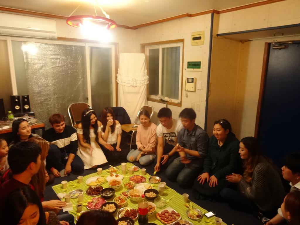 W Mini Hotel Dongdaemoon Сеул Экстерьер фото