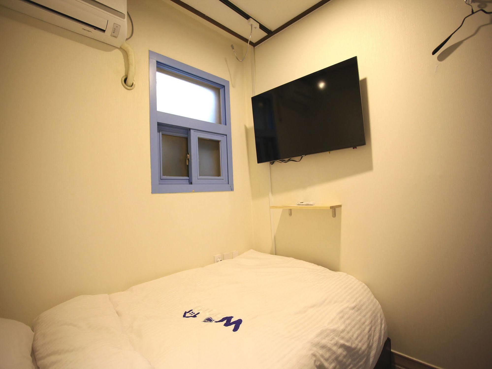 W Mini Hotel Dongdaemoon Сеул Экстерьер фото