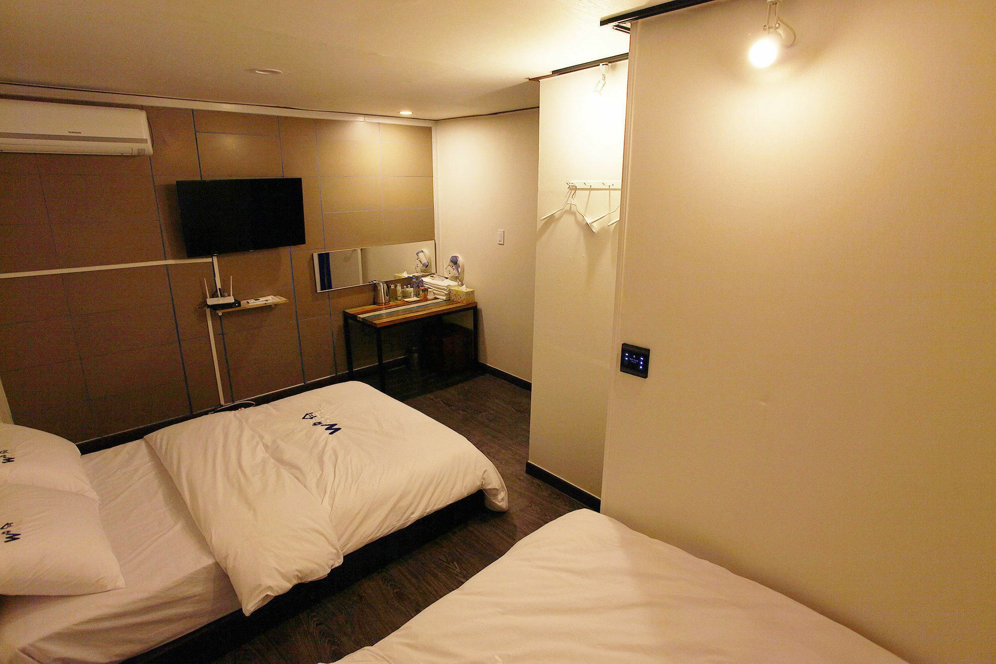 W Mini Hotel Dongdaemoon Сеул Экстерьер фото